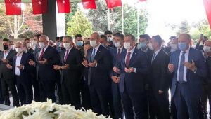 Adnan Menderes mezarı başında anıldı