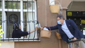 Eyüpsultan’da Anneler Günü Çiçeklerle Kutlandı