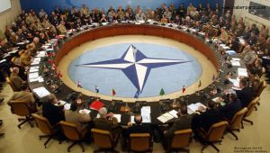 NATO Zirvesinde Beyinlerine Çaktık!..