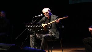 Bağlama ustası Cengiz Özkan’dan muhteşem konser