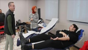 BAŞAKŞEHİRLİ KANINI AFETZEDELER İÇİN VERDİ