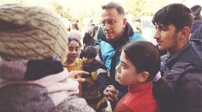 BAŞKAN ÇALIK DEPREMZEDELERİN ACILARINA ORTAK OLDU