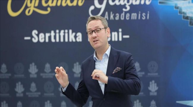 BAŞAKŞEHİR’İN ÖĞRETMENLERİ SERTİFİKALARINA KAVUŞTU
