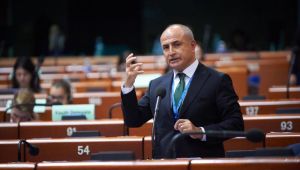 “İstanbul’da 400 bin konut yıkılacak, 2 milyon insan etkilenecek”