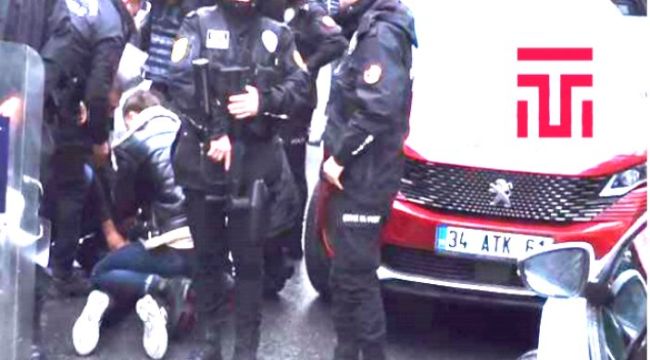 Toplumsal muhabiri ve Kameranı Gözaltında