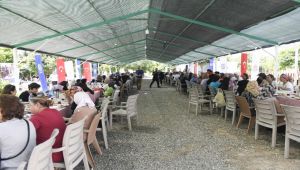 4 Milletten 250 Anne Kahvaltıda Buluştu