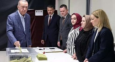 Cumhurbaşkanı Seçimi Yarım Puanla ‘2. Tur’a Kaldı...