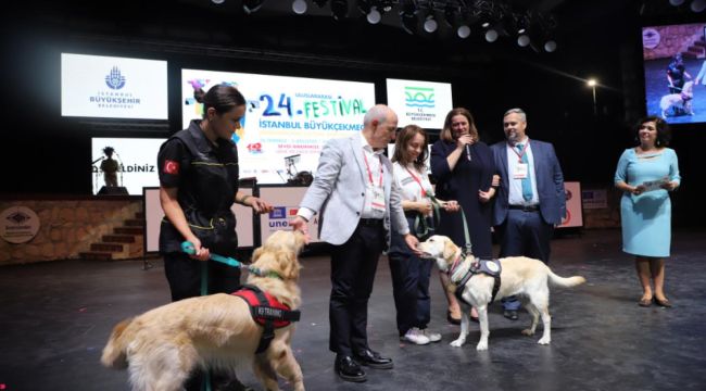 31 kişinin hayatını kurtaran köpeklere madalya verildi