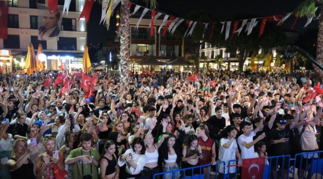 Büyükçekmece’de Zafer coşkusu zirve yaptı!