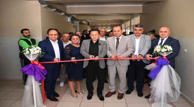 ‘Aşık Veysel Yılı’na özel Tuzla’da Aşık Veysel müzik sınıfı açıldı