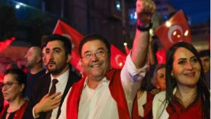 Cumhuriyetin 100. yılında Maltepe’de on binler yürüdü