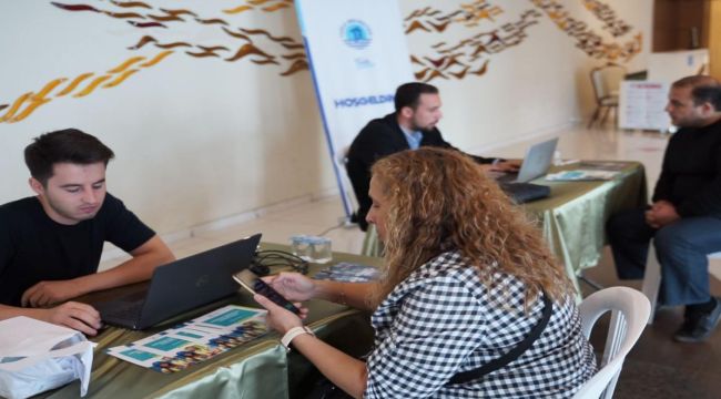 Tuzla Belediyesi’nin organize ettiği toplu iş görüşmesinde 38 kişi Amazon'da işe başladı