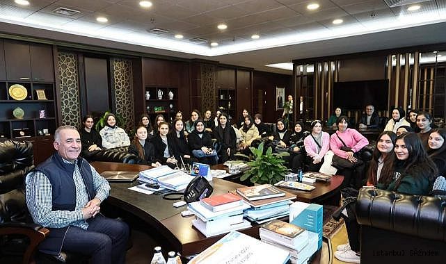 Başkan Dursun: ''Gençlerimizin fikirleri, yapacağımız projelere şekil veriyor''