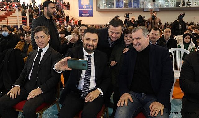 BAKAN BAK, KAĞITHANELİ ÇOCUKLARIN BİSİKLET SEVİNCİNE ORTAK OLDU...