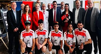 Samsun'dan Gelen Bayrak Ve Toprak Genç Doktorlara Teslim Edildi…