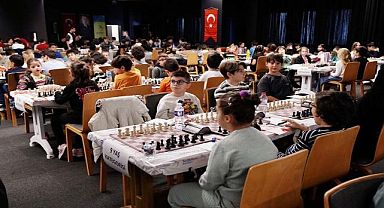 BEYLİKDÜZÜ’NDE 29 EKİM VE ATA’YA SAYGI SATRANÇ TURNUVASI’NA YOĞUN İLGİ...