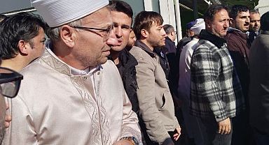 Hikmet Hoca’nın kızı Elif Özyapıcı, Dualarla Ebediyete Uğurlandı…