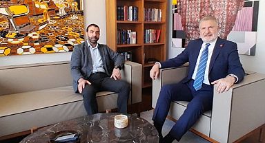 Prof. Dr. Bahadır Erdem'den İmamoğlu tepkisi: ‘Türkiye Cumhuriyeti, AKP iktidarının kendisini sığdırmaya çalıştığı o kalıbın içine sığmaz’