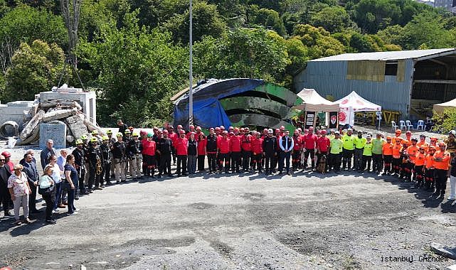 17 AĞUSTOS’UN 26. YILINDA BEŞİKTAŞ’TA GERÇEĞİNİ ARATMAYAN DEPREM TATBİKATI...