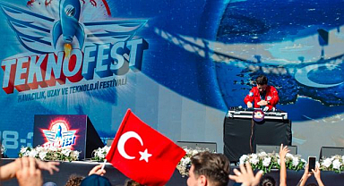 Ünlü DJ Furkan Can Kutlu, İstanbul Teknofest Mavi Vatan Sahnesini Coşturdu...
