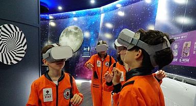 ÇOCUKLAR UZAYIN GİZEMİNİ EL BATTANİ UZAY EVİ’NDE KEŞFEDİYOR...