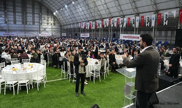 Başkan Bingöl Tuzla Belediyesi personeliyle iftarda buluştu...