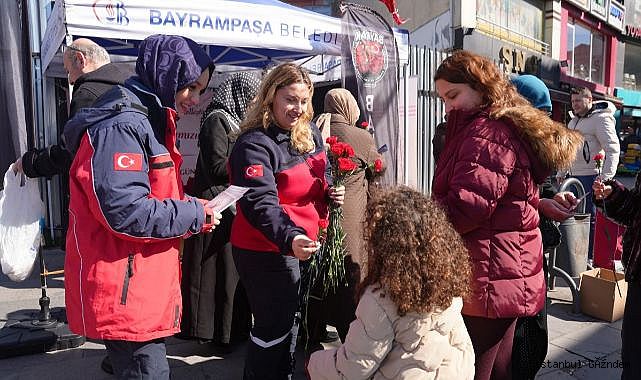 Bayrampaşa’da 8 Mart’ta Kadınlara Karanfil Dağıtıldı...