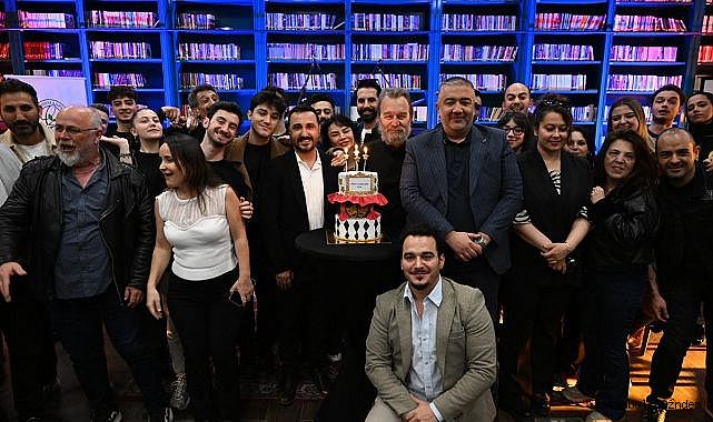 DÜNYA TİYATRO GÜNÜ, GAZİOSMANPAŞA’DA DOĞAÇLAMA TİYATRO ETKİNLİĞİ İLE KUTLANDI...