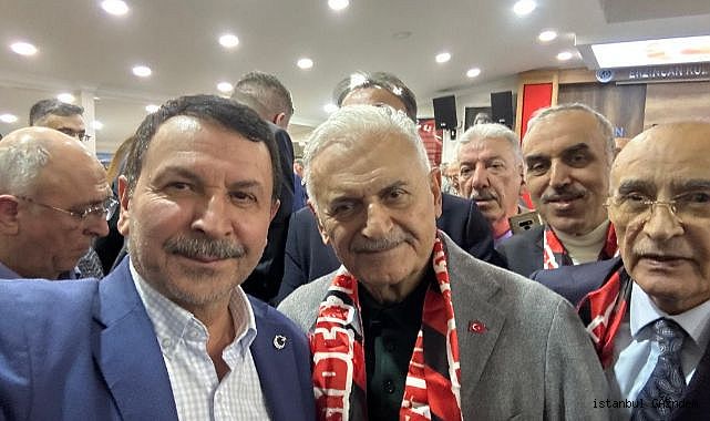 EKEV’de Binali Yıldırım’ın da Katıldığı Geleneksel İftar Programına Yoğun İlgi...
