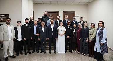 BAŞKAN ÖZTEKİN GENÇ ÇİFTLERİN MUTLULUĞUNA ORTAK OLUYOR...