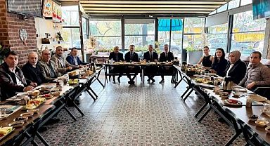 Eyüpsultan’da Kamu ve Yerel Basın Güç Birliği: İstişare Toplantısı Gerçekleşti...