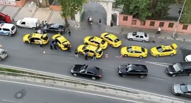 Eyüpsultan'da operasyonla ticari takside 53 parça kokain ve 30 bin lira ele geçirildi: 1 tutuklama!..