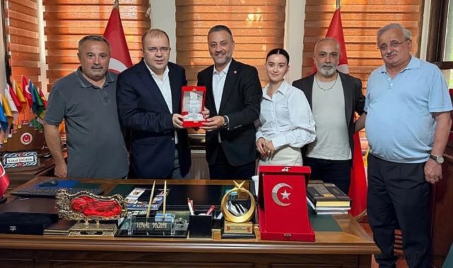 İstanbul Bağımsız Gazetecilerden MHP Eyüpsultan İlçe Başkanı Yenal Yığrık’a Ziyaret...