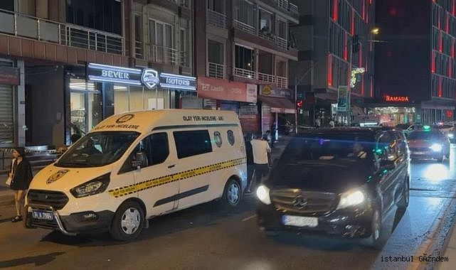 Eyüpsultan'da oto galeri önündeki otobüs durağına silahlı saldırıda ölen Ensar Sever son yolculuğuna uğurlandı...