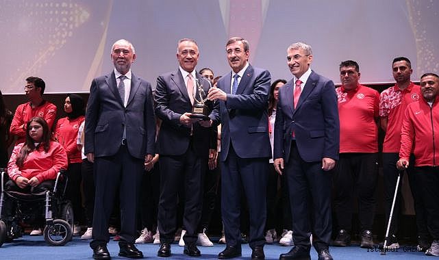 Başkan Dursun’a Spora Destek Ödülü!..