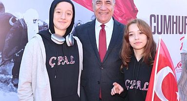 Sultangazi Belediye Başkanı Abdurrahman Dursun, 29 Ekim Cumhuriyet Bayramı dolayısıyla bir mesaj yayınladı...