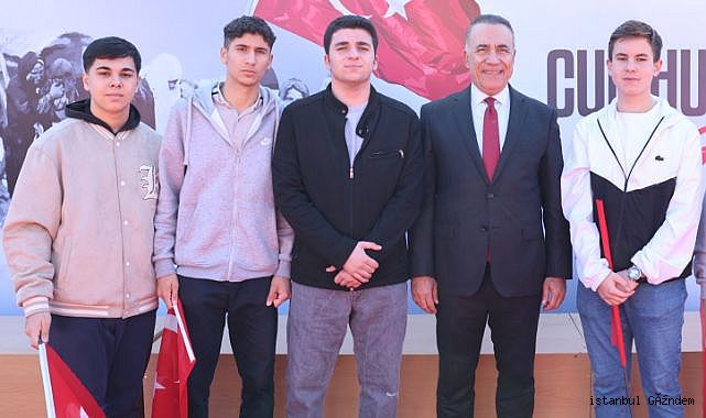 Sultangazi Belediye Başkanı Abdurrahman Dursun, 29 Ekim Cumhuriyet Bayramı dolayısıyla bir mesaj yayınladı...