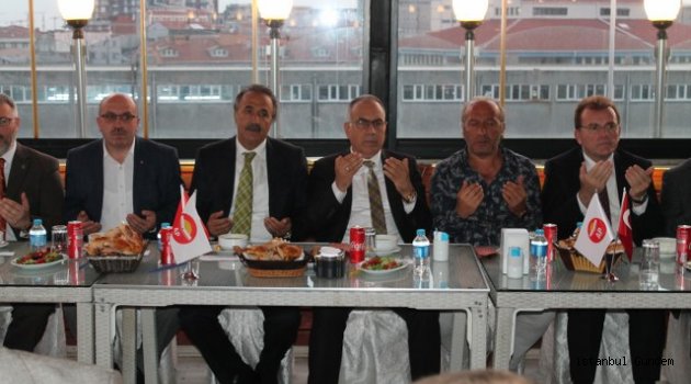 Adalet Partililer Başkan Güçlünün İftarında Buluştu