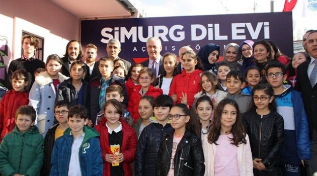 Başkan Aydın Eyüp’ te Simurg Dil Evini Açıtı