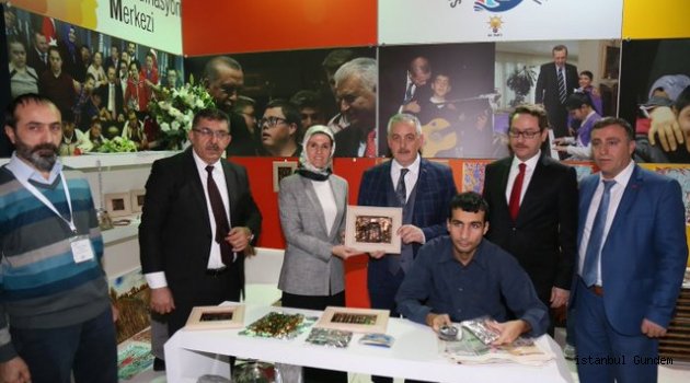 Başkan Remzi Aydın, Engelsiz Yaşam Fuarı’nda ESER’i ziyaret etti