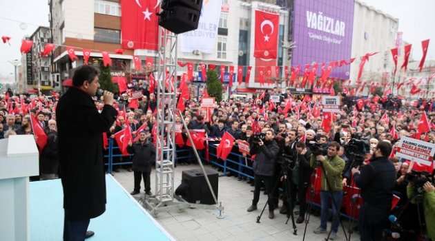 Esenler’ de On Binler Mehmetçik İçin Duada Buluştu