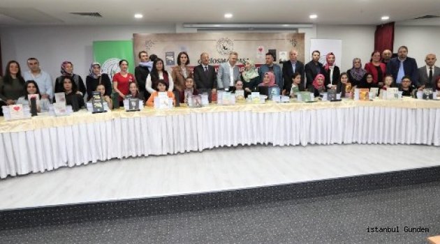 Geleceğin Yazarları Kitaplarını İmzaladı