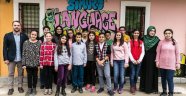 Eyüpsultan'ın çocukları İngilizce öğreniyor