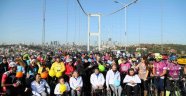 Engelliler için Avrupa’dan Asya’ya pedal çevirdiler